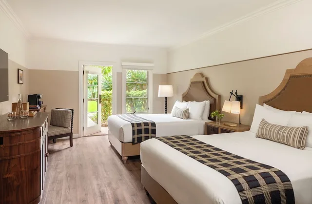 غرفة بسريرين كوين بإطلالة على الحديقة، Estancia La Jolla Hotel And Spa 3/4
