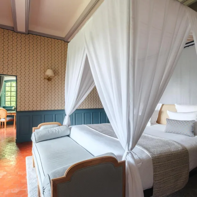 جناح بريستيج، Chateau de Fonscolombe 8/10