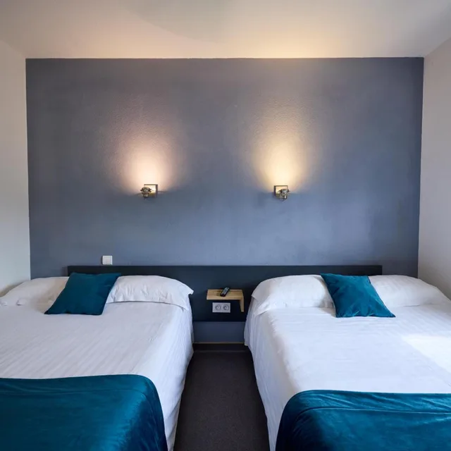 غرفة رباعية، Hotel Eco - A75 6/10