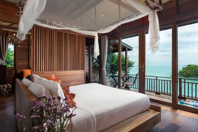 غرفة غراند ديلوكس بسرير كينج بإطلالة على البحر، Serendipity Beach Resort Koh Lipe 1/1