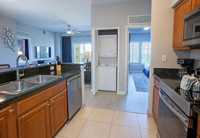 Signature, 2 Double Beds, King Bed, Fireworks View, 2 Bathrooms, Sofa، Lake Buena Vista Resort Village and Spa 9/10