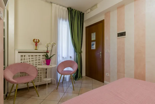 غرفة قياسية بسرير كوين، Giardino Giusti House and Court 9/10