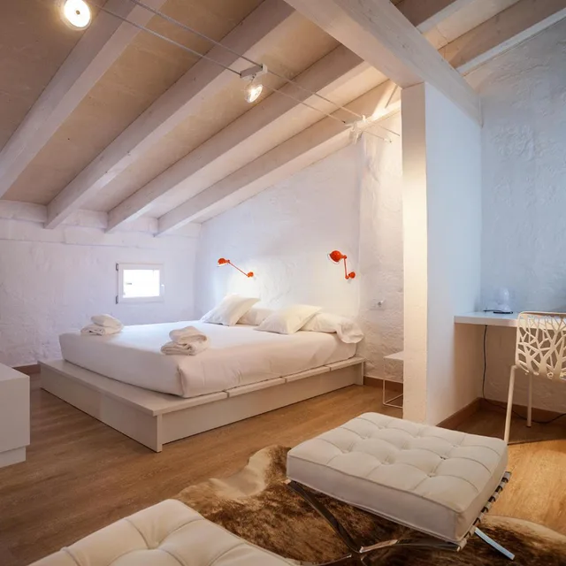 جناح، Cheap&Chic Hotel 10/10