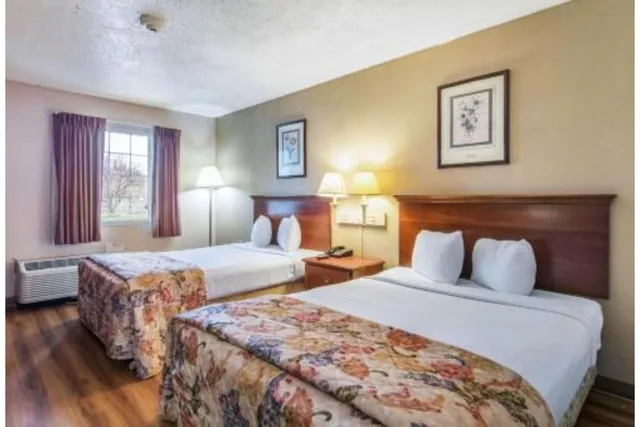 2 Full Beds - Smoking، Motel6 Alsip, IL 1/1