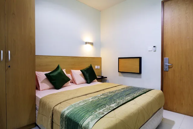 استوديو بسرير كوين، Cilandak Mansion 1/1