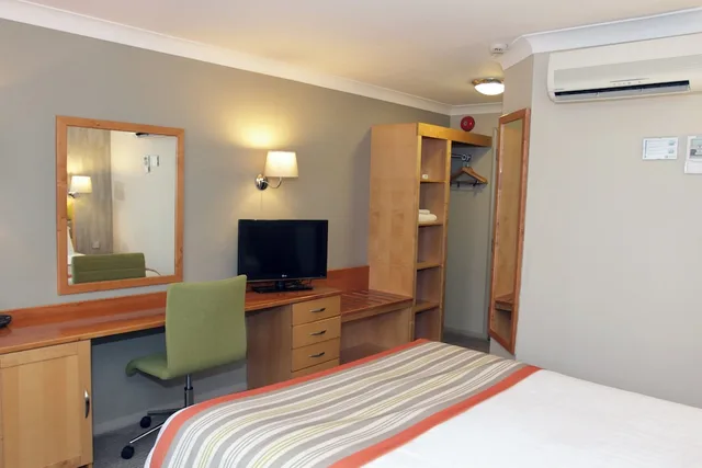 غرفة قياسية بسرير مزدوج، Holiday Inn A55 Chester West 6/10