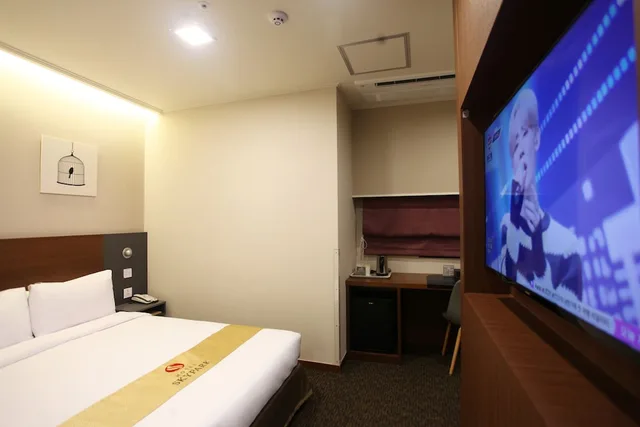 غرفة عائلية بسرير مزدوج وسريرين منفصلين، Hotel Skypark Myeongdong Ii Seoul 8/10