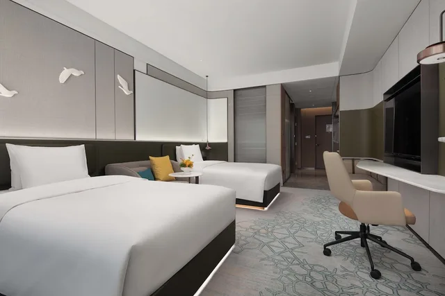 Crowne Plaza Jinan Runhua Hotel by IHG، جينان 17/50