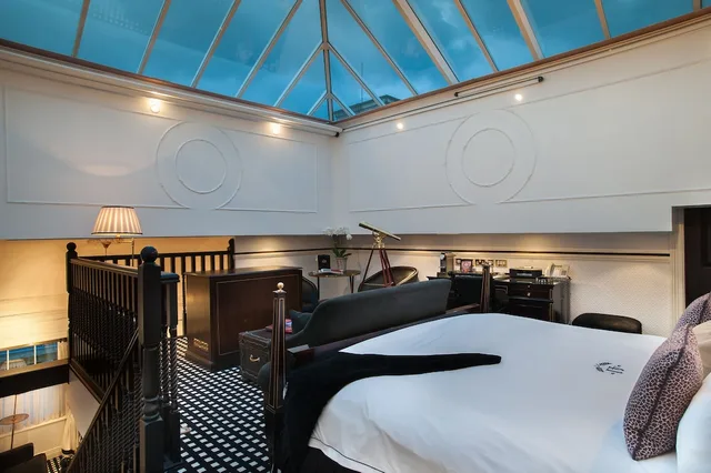 جناح بسرير كينج مع أريكة، Hotel 41 1/8