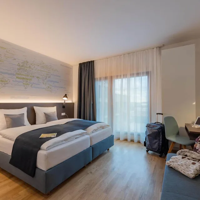غرفة ثلاثية، JUFA Hotel Hamburg HafenCity 2/6
