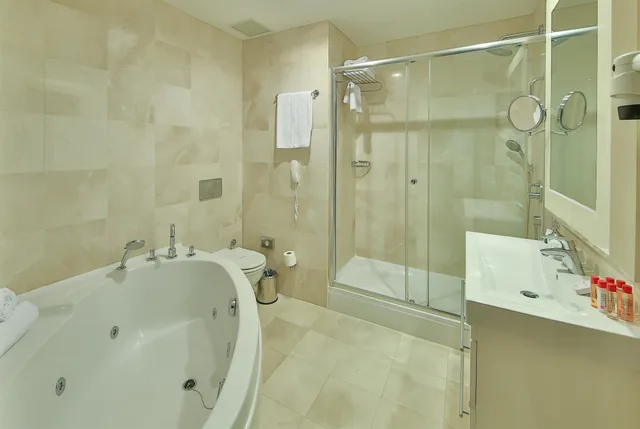 Suite, King Bed, Ramada By Wyndham Istanbul Taksim 7/8