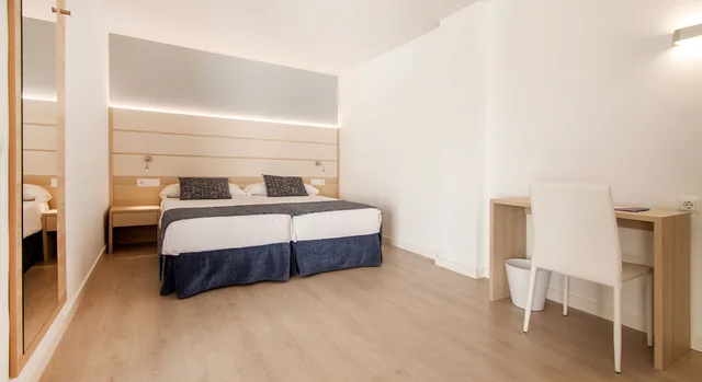 جناح جونيور بسريرين منفصلين بشرفة مع أريكة، Tomir Portals Suites - Adults Only (+16) 3/7