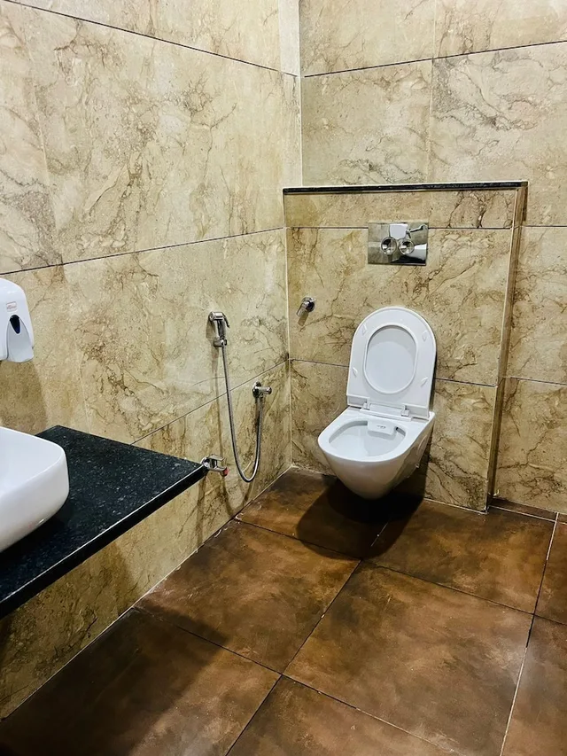 غرفة بريميوم بسرير مزدوج، R.G Bilkha Hotel and Resorts 3/3