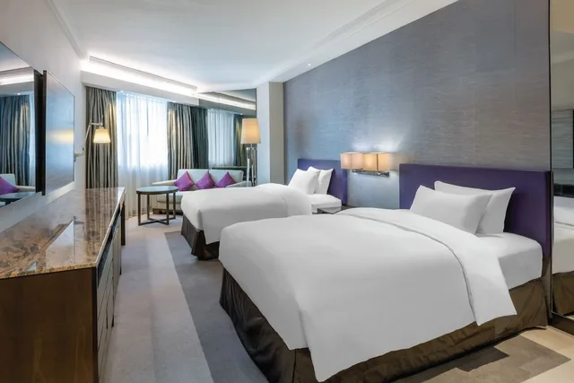 غرفة ديلوكس بسريرين مزدوجين مع دخول صالة النادي، Gateway Hotel 1/5