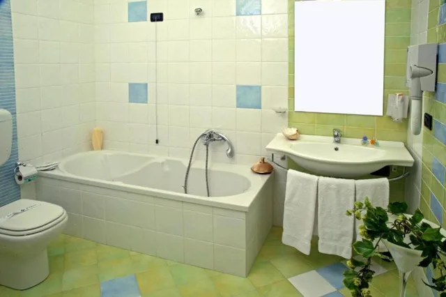غرفة رباعية، Cerri Hotel 7/8