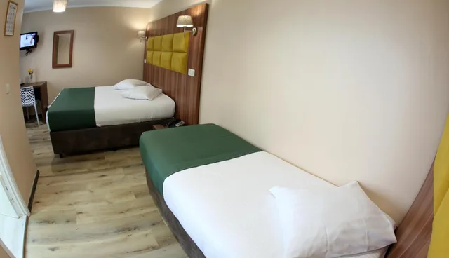 غرفة سوبيريور ثلاثية، Sun Hotel 9/10