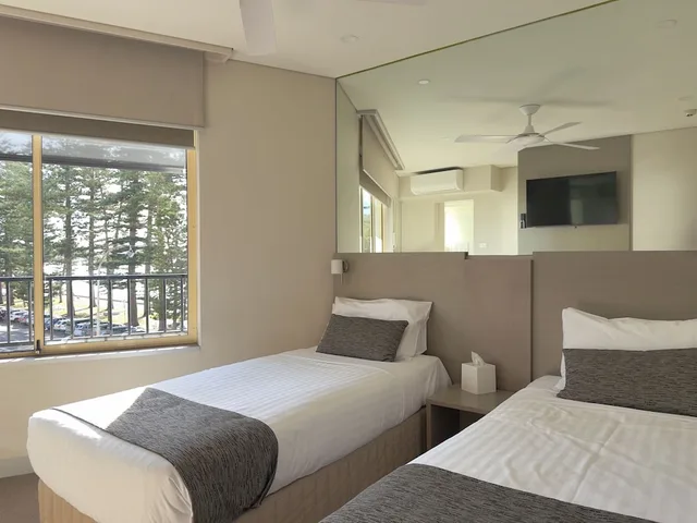 غرفة قياسية بسريرين منفصلين بإطلالة على البحر، MANLY PARADISE MOTEL AND APARTMENTS 3/4