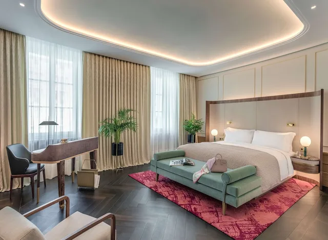 Raffles, King Bed، RAFFLES EUROPEJSKI WARSAW 5/10