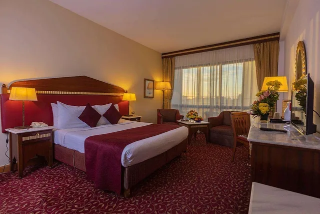 Superior, Twin Beds, Lateral Side Nile View، Flamenco Hotel Cairo 3/9