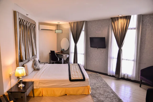 جناح ملكي بسرير كينج، Shervinton Executive Boutique Hotel 3/3
