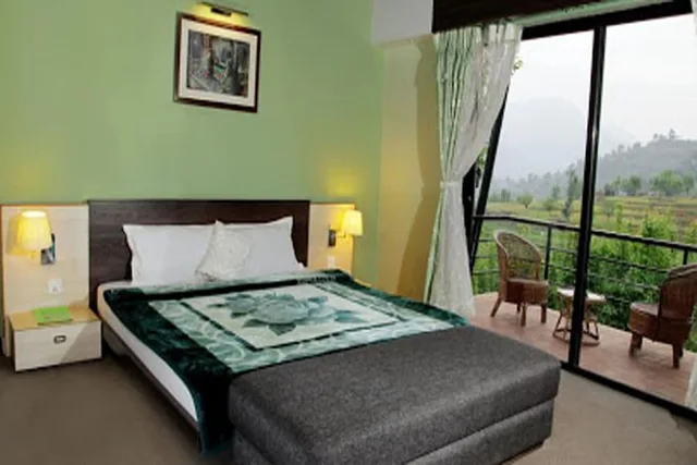 غرفة ديلوكس بسرير مزدوج، Chhaimale Resort 1/1
