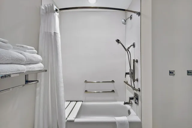 غرفة بسرير كينج، Fairfield Inn & Suites by Marriott Orlando at Flamingo Crossings Town Center 8/8