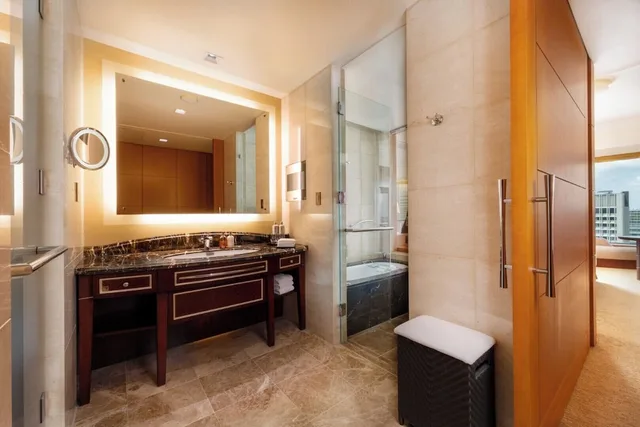 Imperial, Horizon, Club, Deluxe, King Bed, Garden View، Shangri La Tokyo 5/5