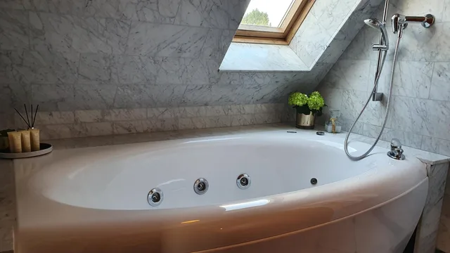 غرفة غراند ديلوكس بسرير مزدوج بإطلالة على النهر، Hotel Podewils In Gdansk 6/8