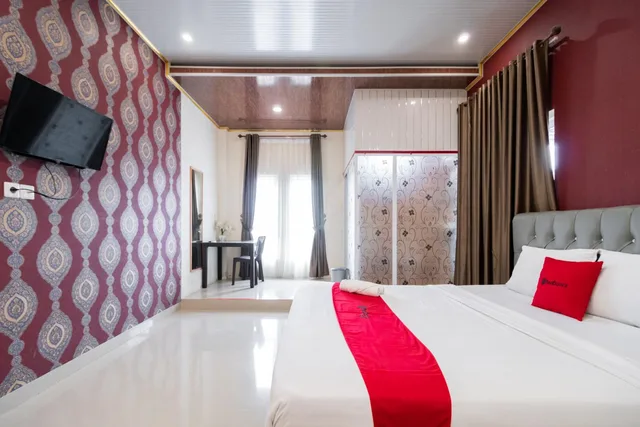 Superior, Double Bed, OYO 1648 Penginapan Three Joye 2/10
