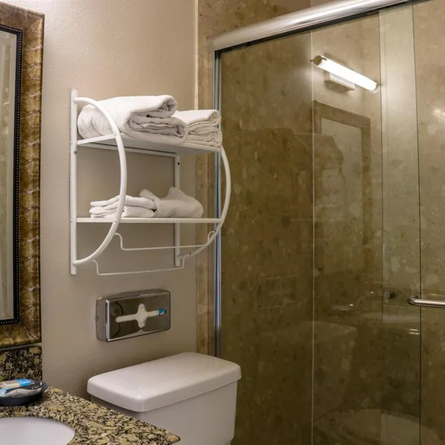 غرفة سوبيريور بسرير كوين، Orange Tustin Inn 4/4
