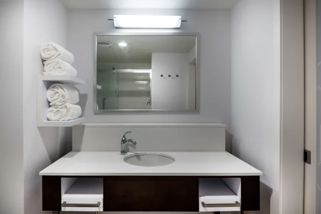 غرفة قياسية بسرير كينج، Hampton Inn & Suites West Melbourne-Palm Bay Road 4/4