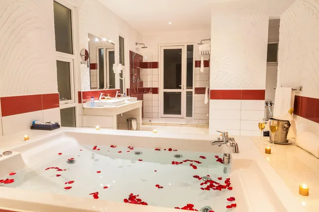 فيلا فاخرة، Leopard Beach Resort and Spa 3/3