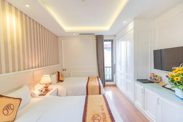 غرفة عائلية ثلاثية بإطلالة على المدينة، HANOI HM BOUTIQUE HOTEL 1/1