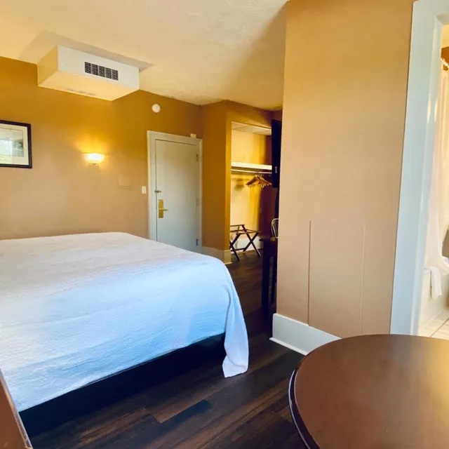 Room, King Bed, The Shawnee Inn And Golf Resort 4/9