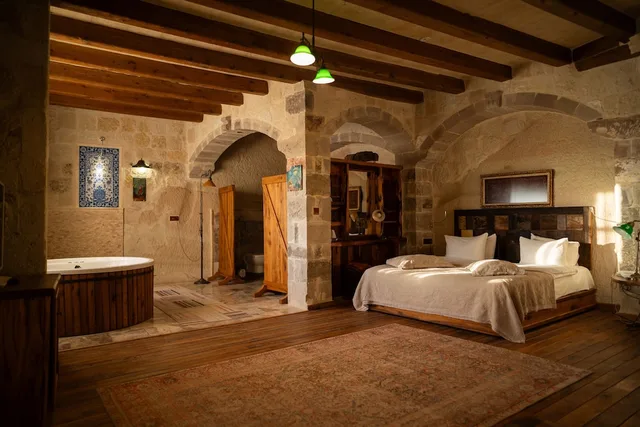 Presidential, Queen Bed, Valley View, Balcony، Seki Cave Cavusin 2/5