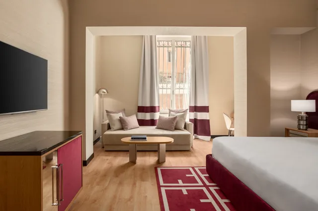 غرفة ديلوكس ثلاثية، Room Mate Collection Mia Rome Colosseum 2/4