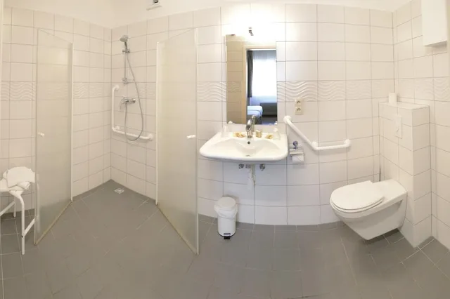 غرفة كومفورت بسرير مزدوج بغرفة نوم واحدة بحمام خاص، HOTEL DE LA CLOCHE 3/3