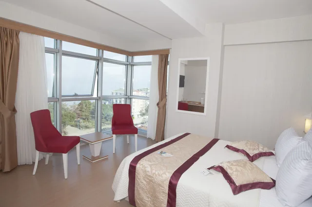 غرفة عائلية بسرير مزدوج وسرير فردي بغرفة نوم واحدة، Konaks Hotel 8/8