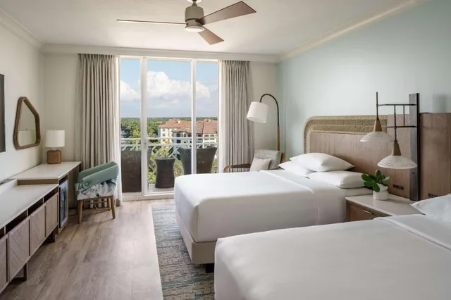 غرفة بسريرين كوين بشرفة، Hyatt Regency Coconut Point Resort And Spa 1/3