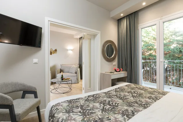 جناح بسرير مزدوج مع أريكة، Melina Oasis Boutique Hotel 3/4