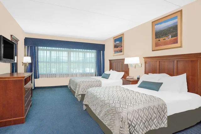 غرفة قياسية بسريرين كوين لذوي الإعاقة، Wingate By Wyndham Ellicottville 2/4