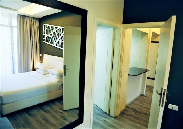 جناح تنفيذي بسرير كينج بإطلالة على المدينة مع أريكة، Beverly Hotel, Beirut 4/6