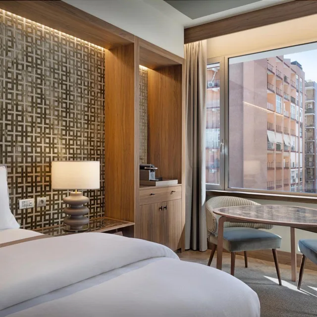 غرفة ديلوكس بسريرين منفصلين بإطلالة على المدينة، The Westin Madrid Cuzco 8/10