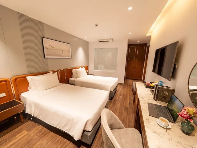 Superior, Twin Beds, San Seize Hanoi Hotel 2/10