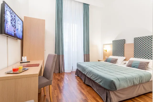 Room, Quadruple, Murphy Bed, Small, Hotel Medici 1/1