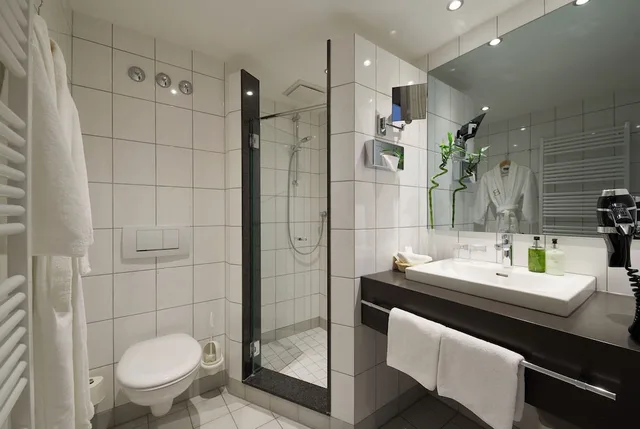Standard, Double Bed, Balcony, Ground Floor, Hotel Bernstein 6/8
