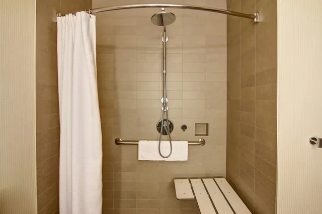 غرفة بسريرين مزدوجين لذوي الإعاقة، Hilton Mississauga Meadowvale 3/3