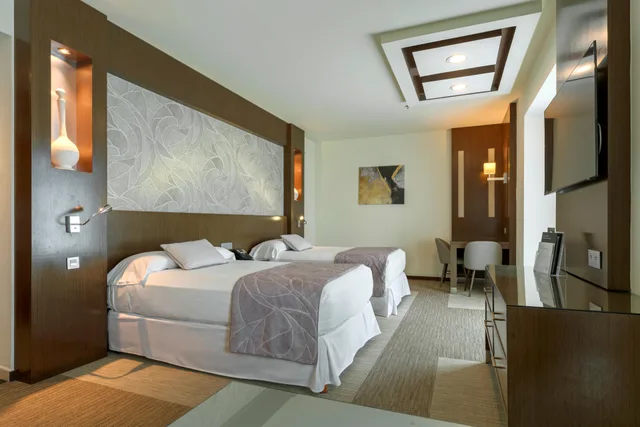 غرفة تنفيذية، Riu Plaza Guadalajara 1/4