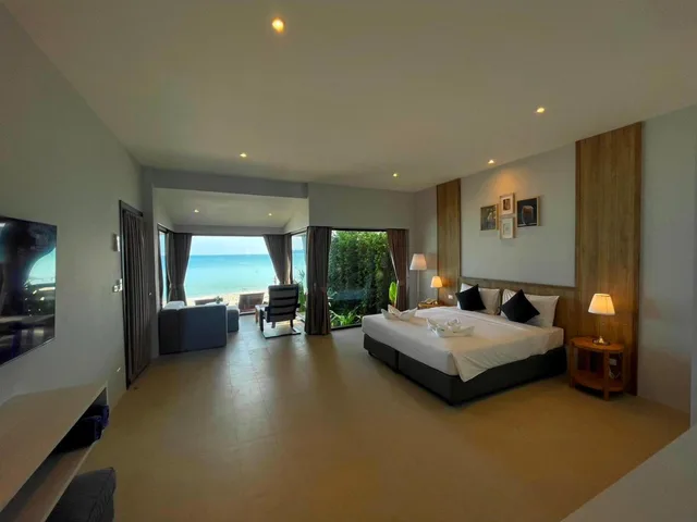 Villa, Beach Front، EVERGREEN RESORT 1/4
