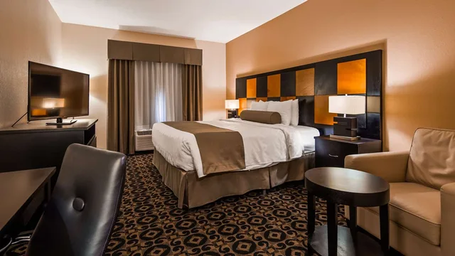 غرفة بسرير كينج، Best Western Plus Airport Inn Suites Salt Lake City 3/6